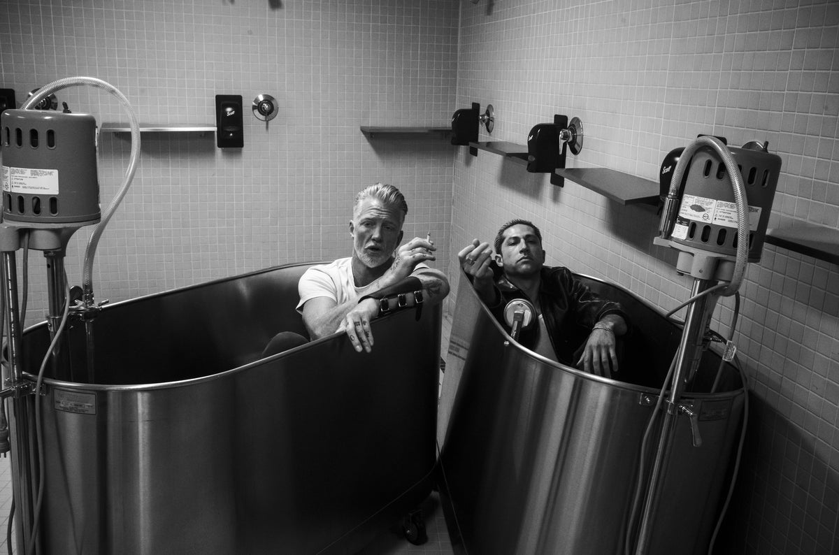 Queens on Ice – Nashville | Josh Homme - Michael Shuman QOTSA Print Signed by Andreas Neumann